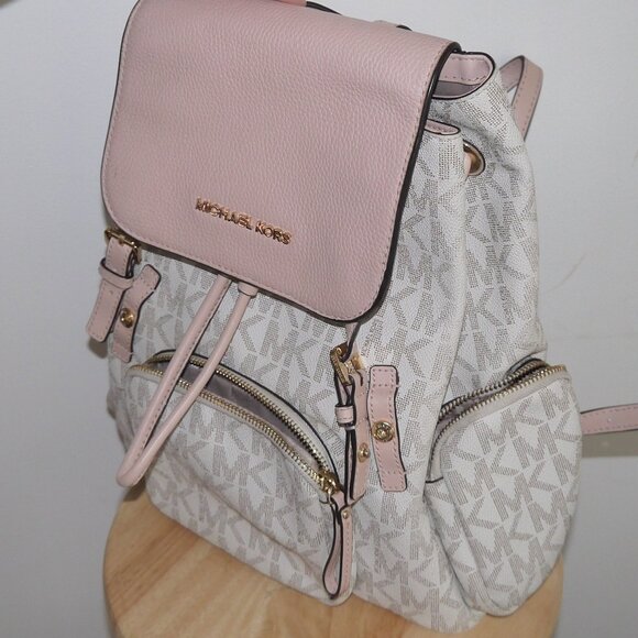 Michael Kors Rhea Medium Zip Backpack Vanilla Pink MK Signature main image 7